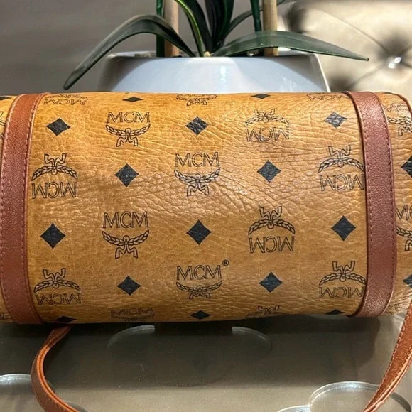 MCM Vintage Visetos Barrel Crossbody bag - Picture 6 of 10